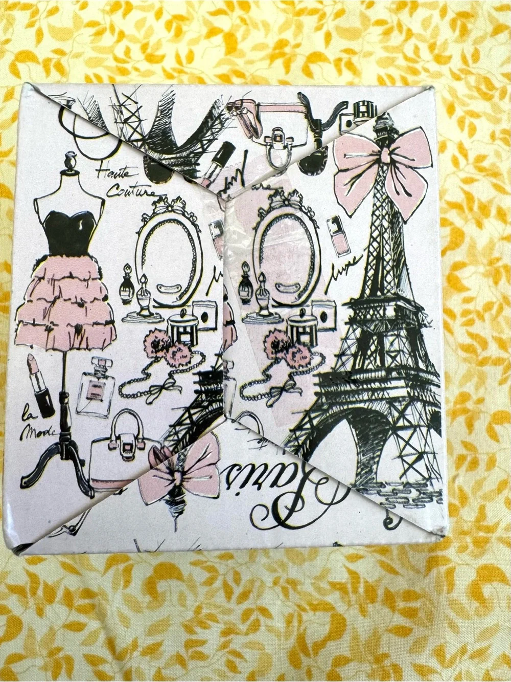 NWT. Paris Glamour Ceramic Mini-Mug/Espresso with Spoon Set. Original Packaging.